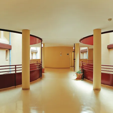 Ohtels Hotel