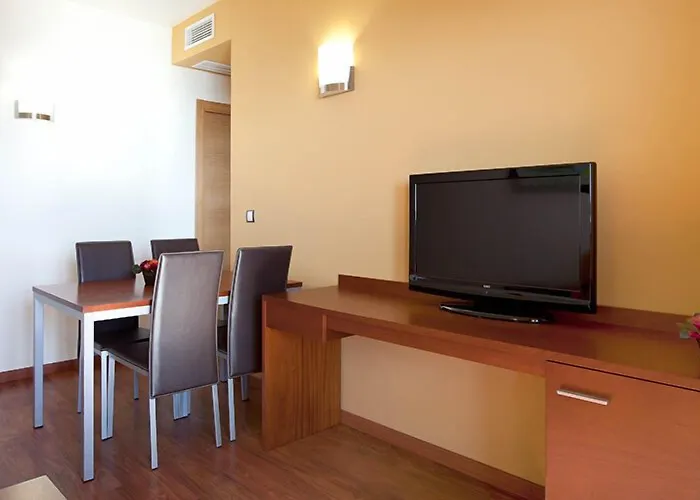 Ohtels فندق ماثاغون
